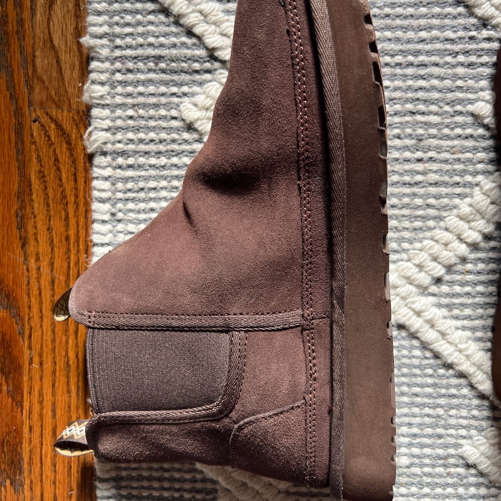 Men's UGG Neumel Chelsea in Brown Size 13 like new